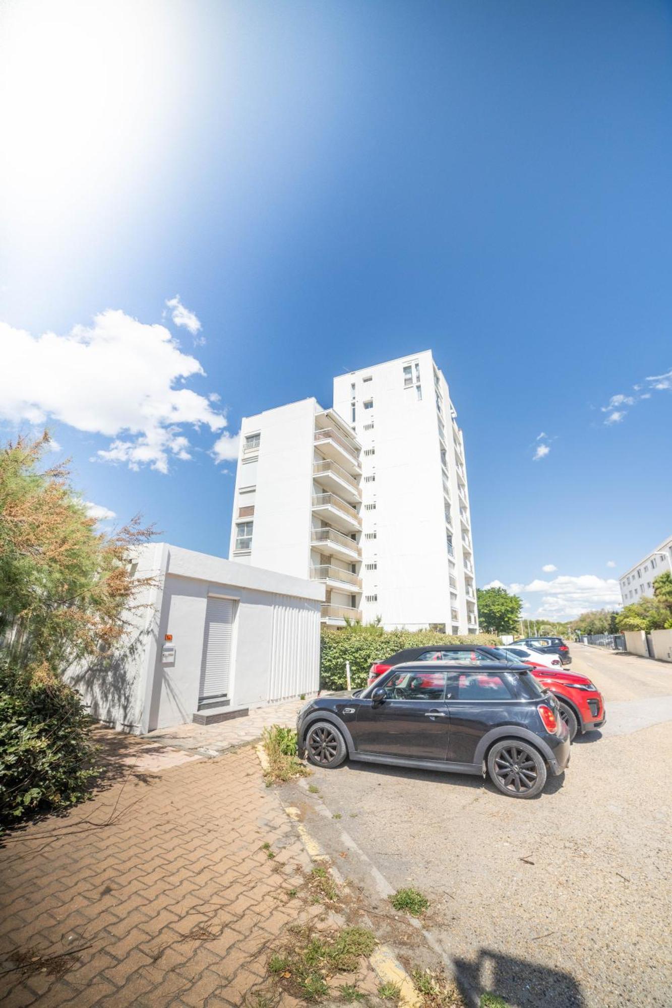 Le Calderini Appart - Face Plage Wifi Et Park Gratuit Calme - Resid Le Surcouf -Top Pros Servicesconciergerie La Grande Motte Eksteriør billede